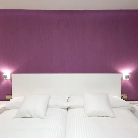 Cienbalcones Ξενοδοχείο 3*