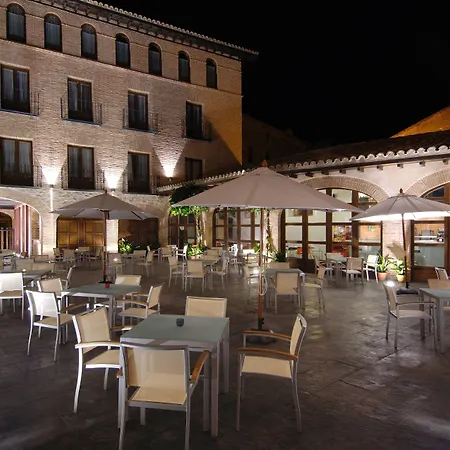 Cienbalcones فندق 3*