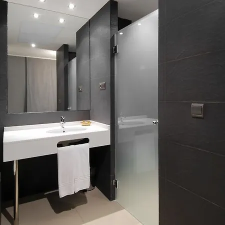 Cienbalcones فندق