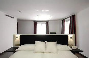 Cienbalcones Отель 3*
