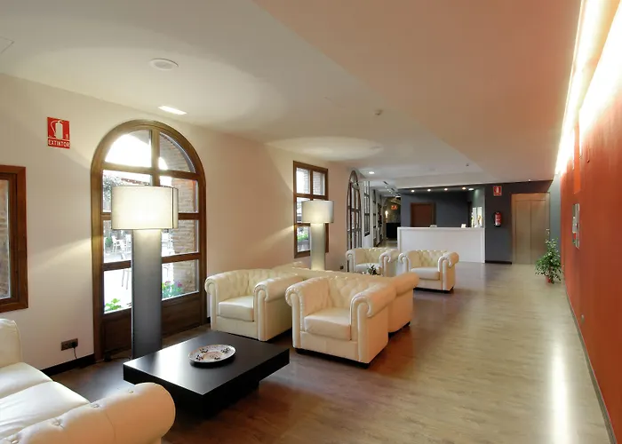 Cienbalcones Hotel Daroca