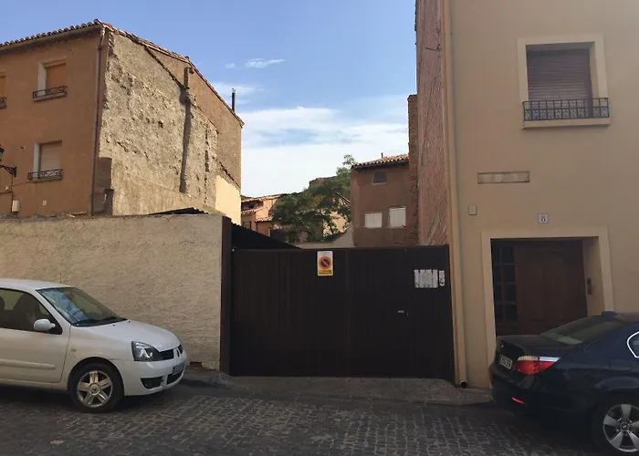 Hotel Cienbalcones 3*