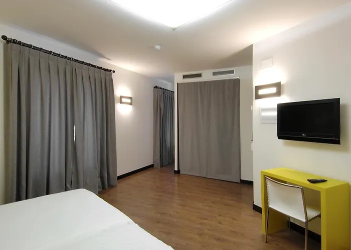 Hotel Cienbalcones Daroca