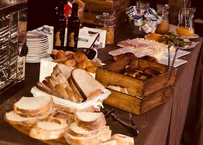 Hotel Cienbalcones 3*